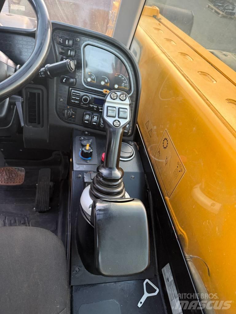 JCB 526-56 Agri Teleskopski utovarivači točkaši