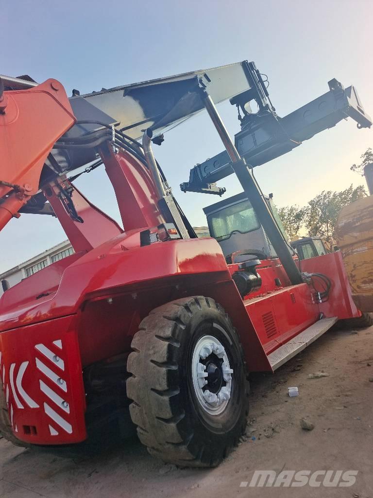 Kalmar DRF 450 Dohvatni viljuškari