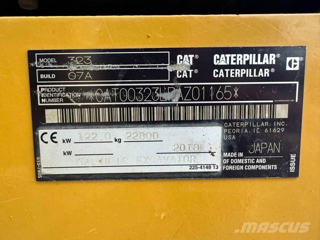 CAT 323 07A Bageri guseničari