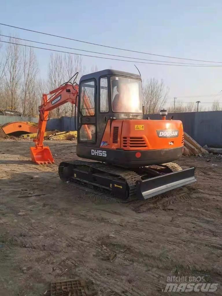 Doosan DH55 Bageri guseničari