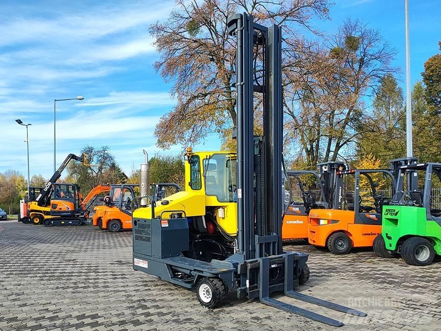 Combilift C4000 Viljuškari sa 4-stranskim dohvatom