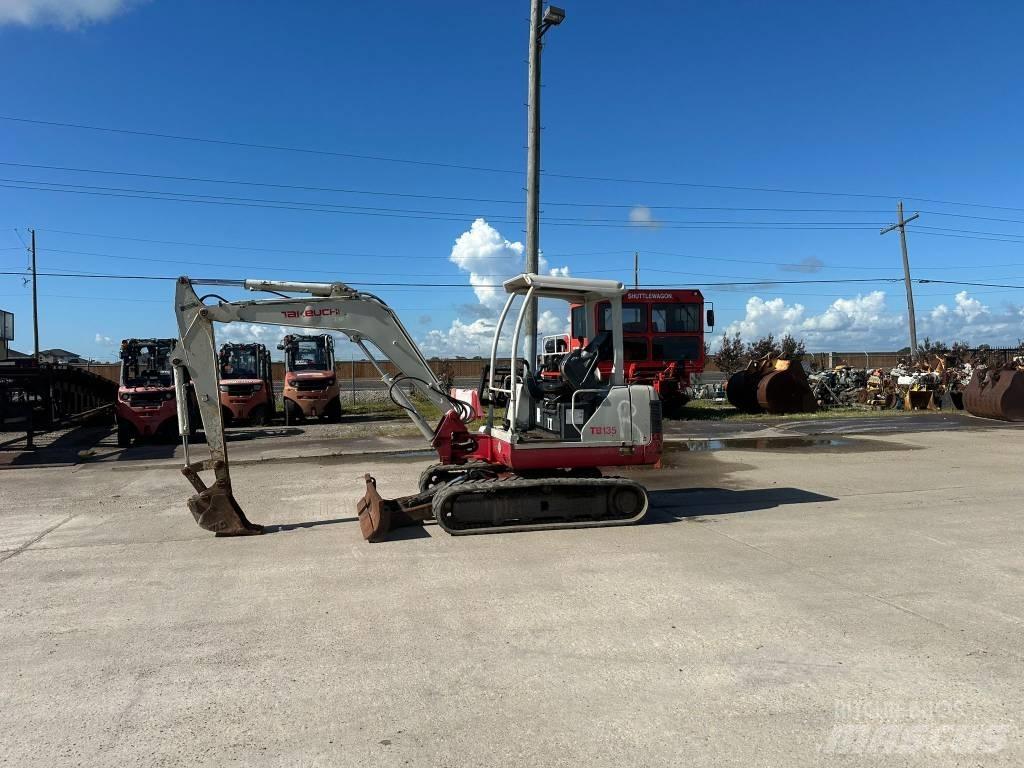 Takeuchi TB 135 Bageri guseničari