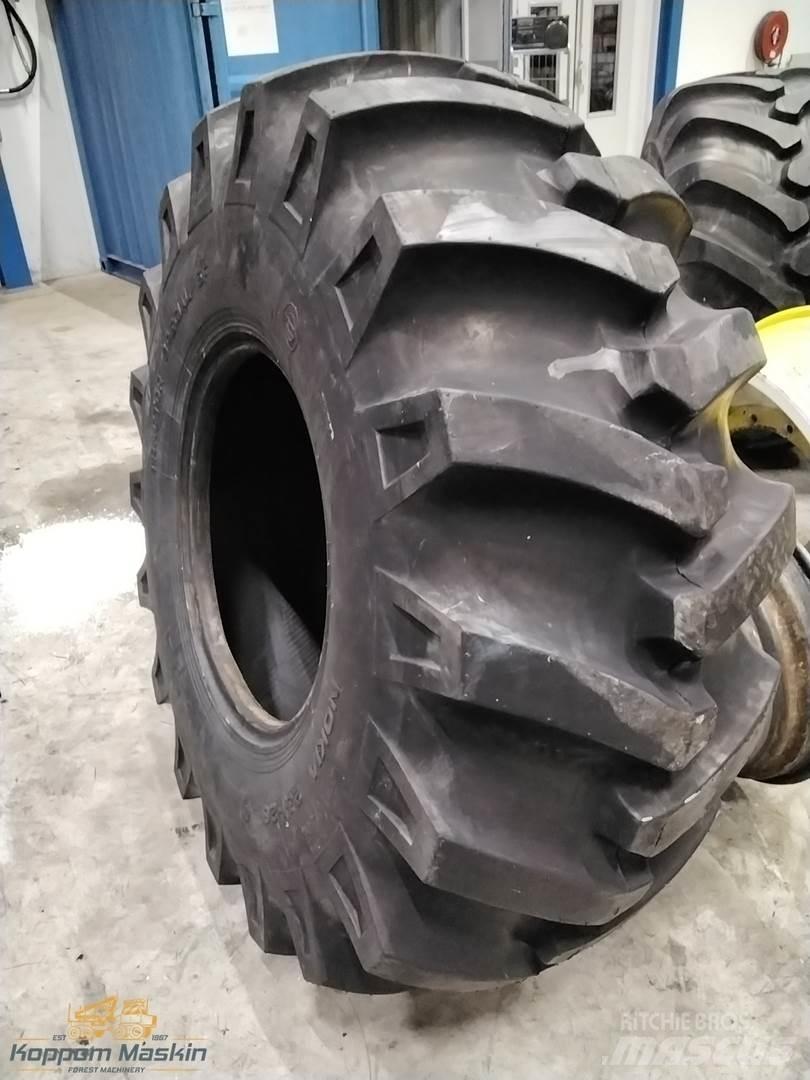 Nokian Trs 23,1x26 Gume, točkovi i felne