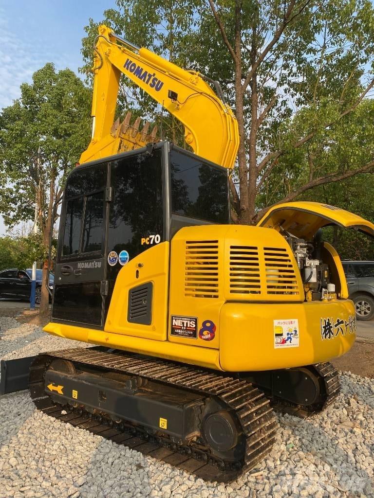 Komatsu 70-8 Bageri guseničari
