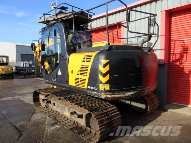 JCB JS 131 LC+ Plus Midi bageri 7t – 12t