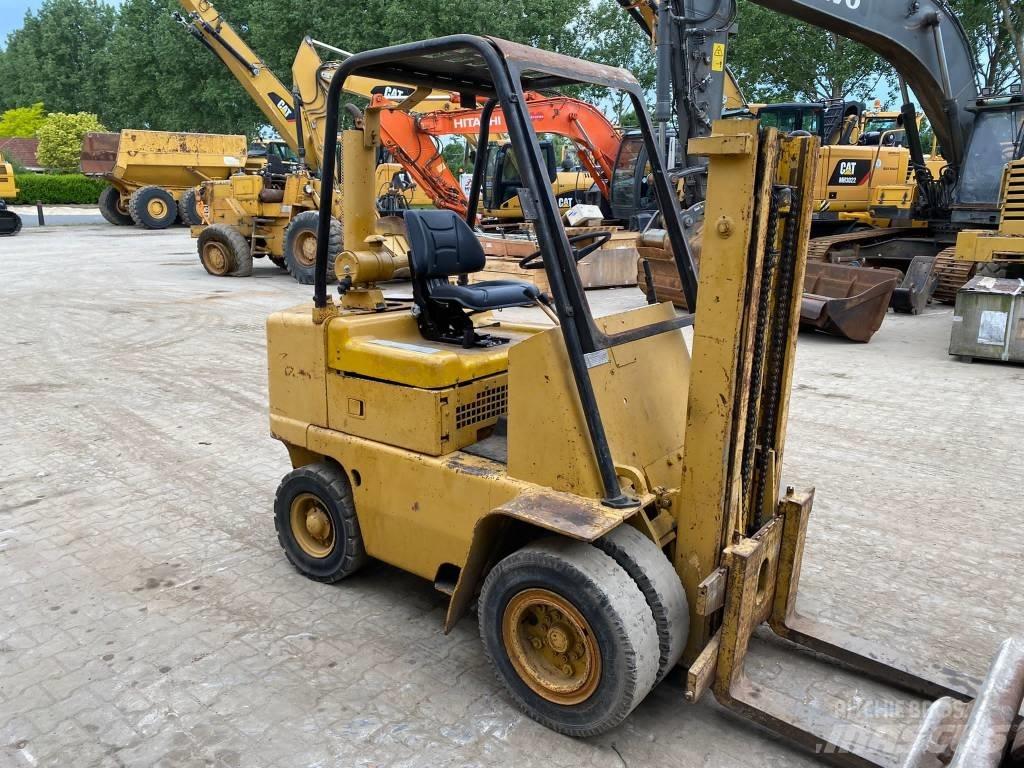 CAT V 50 B Dizelski viljuškari