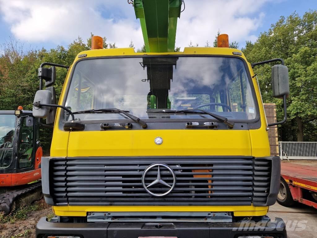 Mercedes-Benz 1824 Auto korpe
