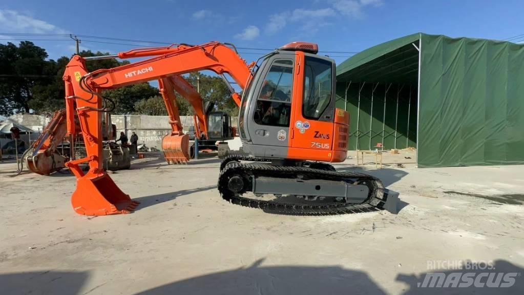 Hitachi ZX75US Mini bageri < 7t