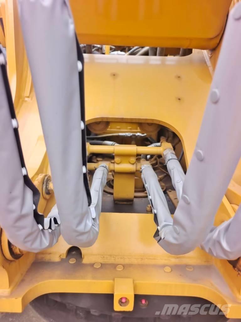 CAT 323 GC Bageri guseničari