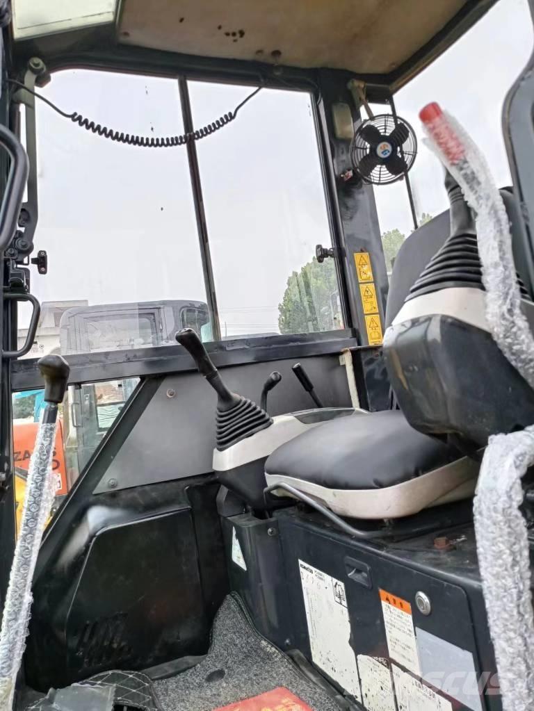 Komatsu PC 30 Mini bageri < 7t
