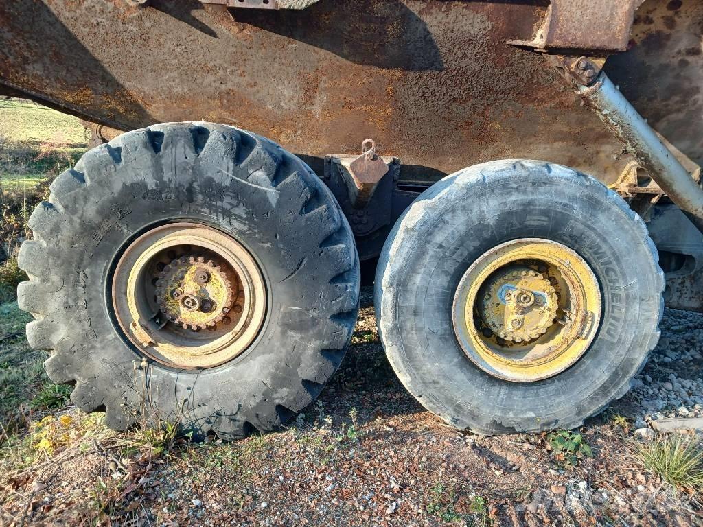 Komatsu HM 300-2 Zglobni damperi