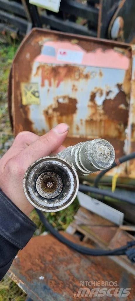Fjärås 2 Plugovi