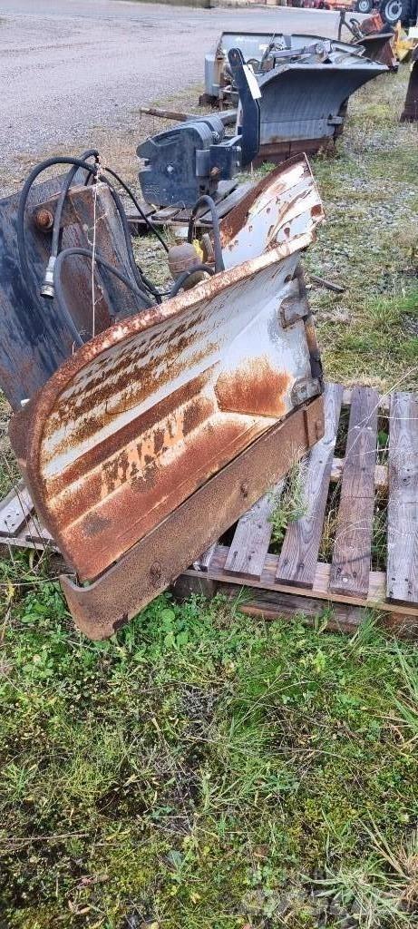Fjärås 2 Plugovi