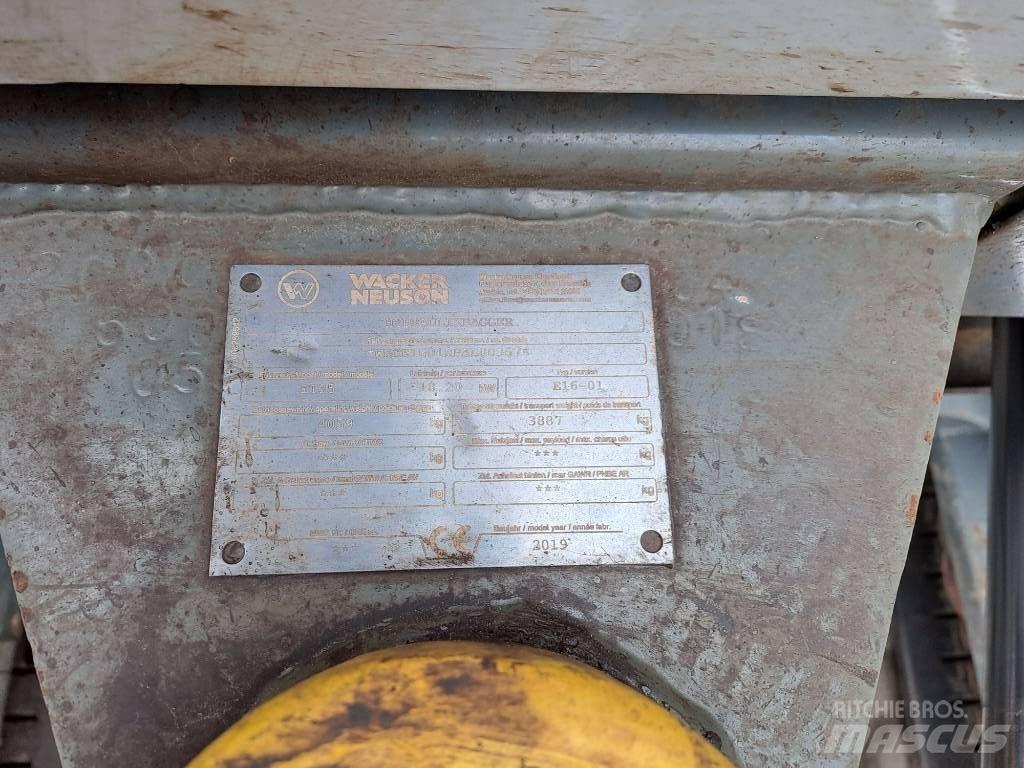 Wacker Neuson ET35 Bageri guseničari