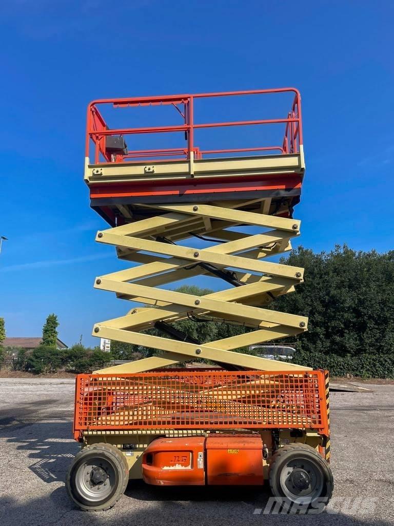 JLG 4069 Makazaste platforme