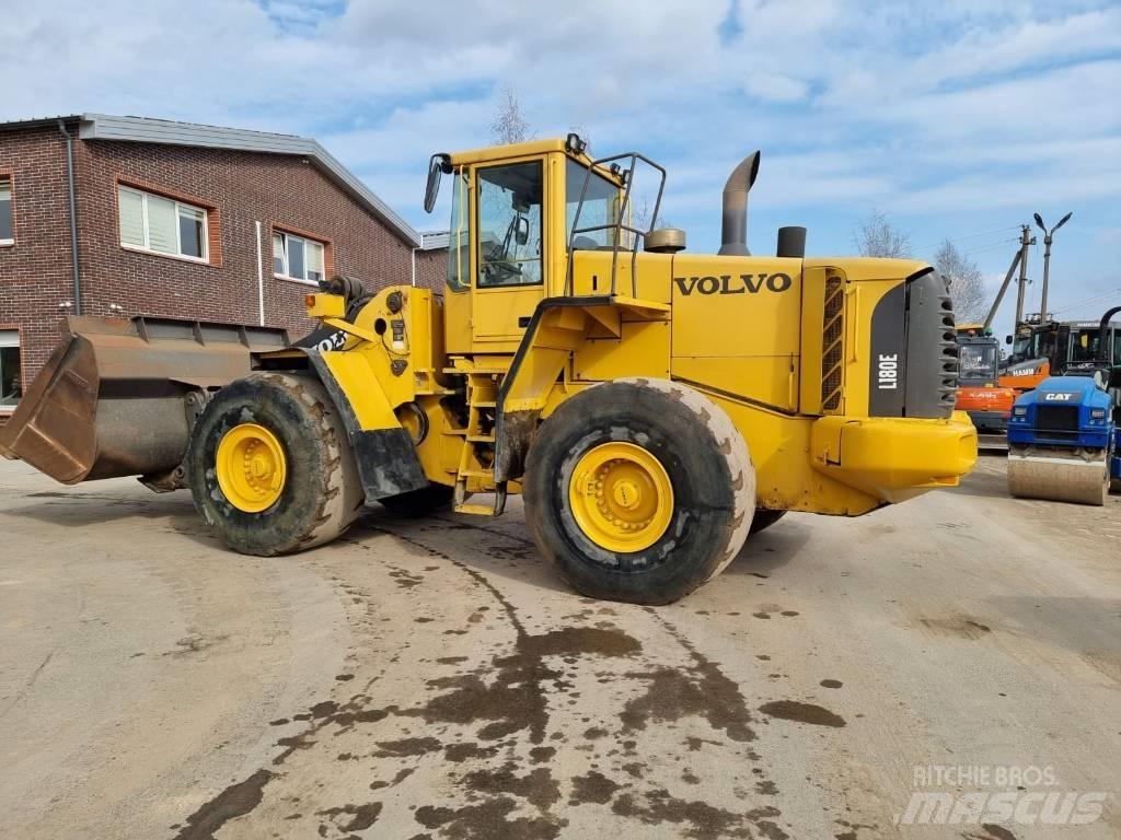 Volvo L 180 E Utovarivači na točkove