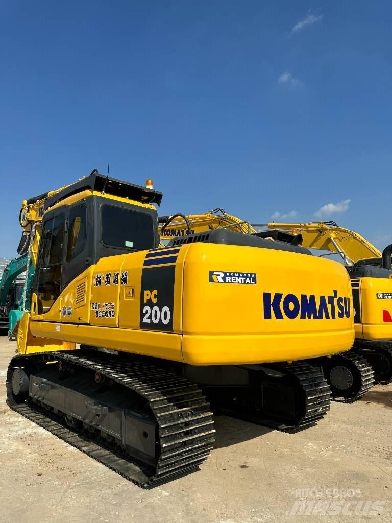 Komatsu PC200-7 Bageri guseničari
