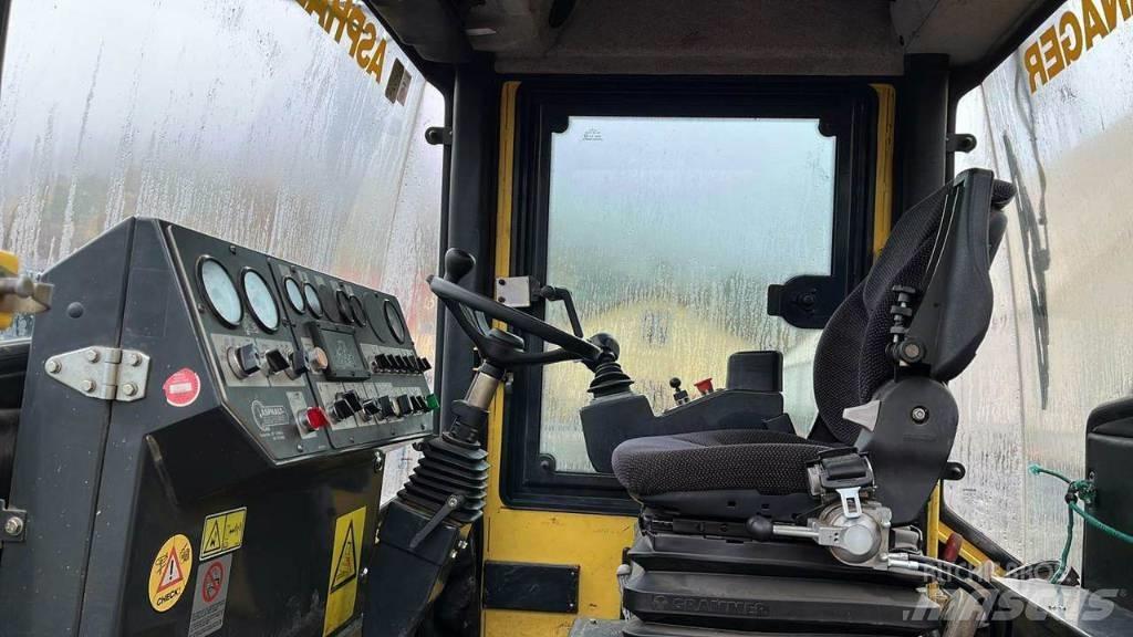 Bomag BW174 AD Valjci sa duplim bubnjem