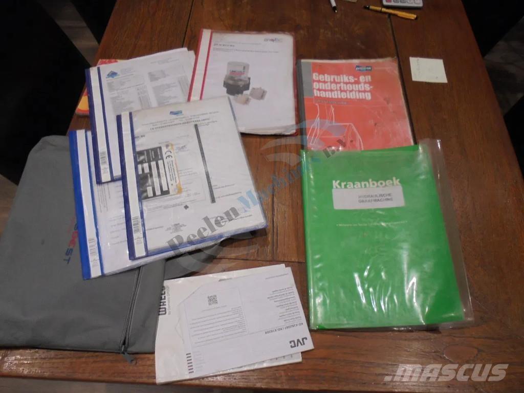 Doosan DX 255 LC Bageri guseničari