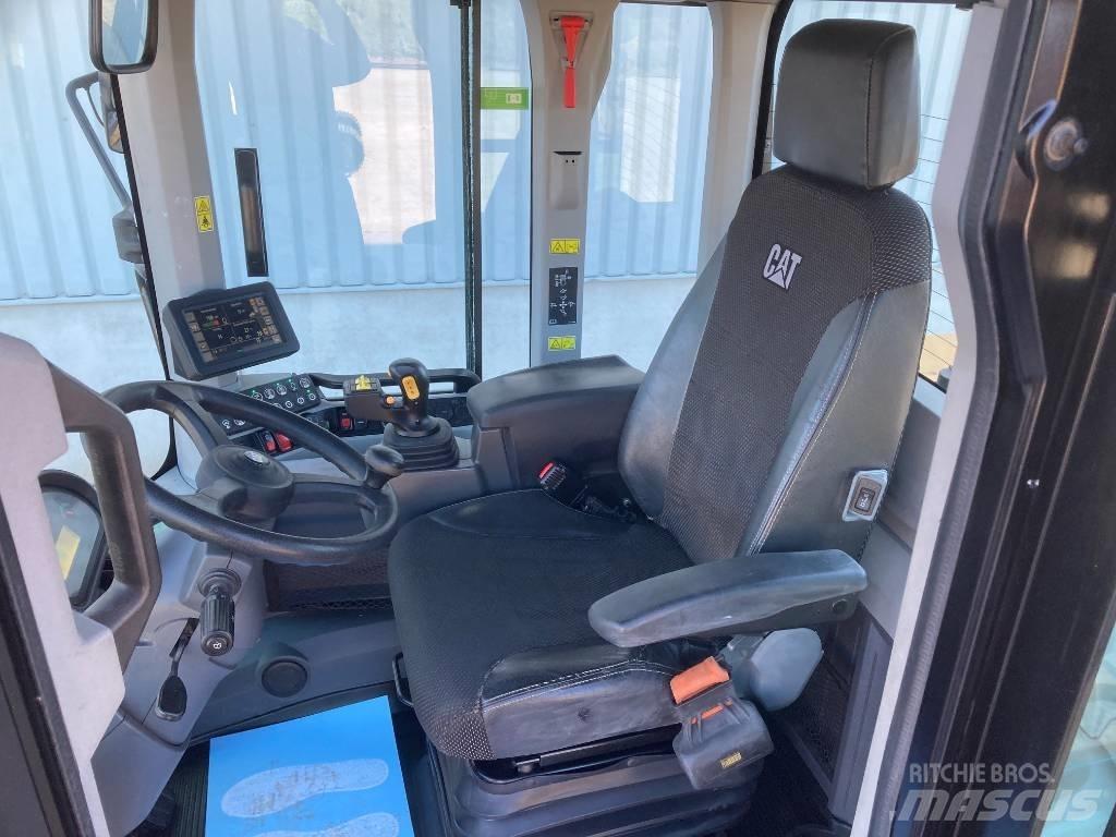 CAT 938M Utovarivači na točkove