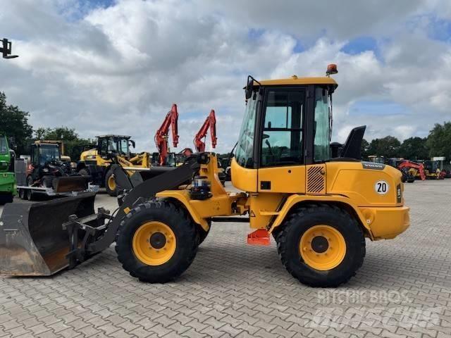 Volvo L 30 G Utovarivači na točkove