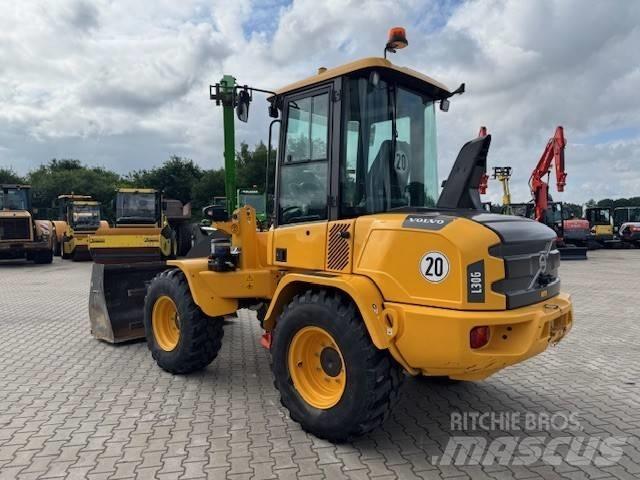 Volvo L 30 G Utovarivači na točkove