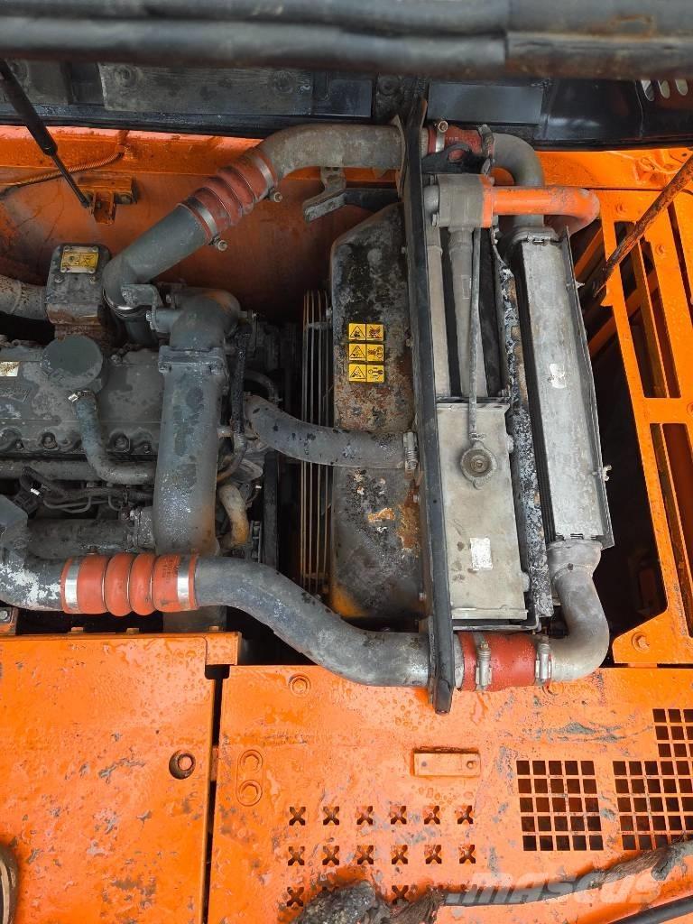 Doosan DX 210 W Bageri točkaši