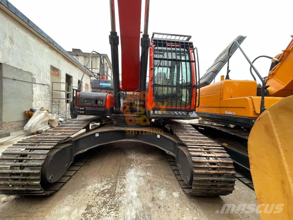 Doosan DX 300LCA Bageri guseničari
