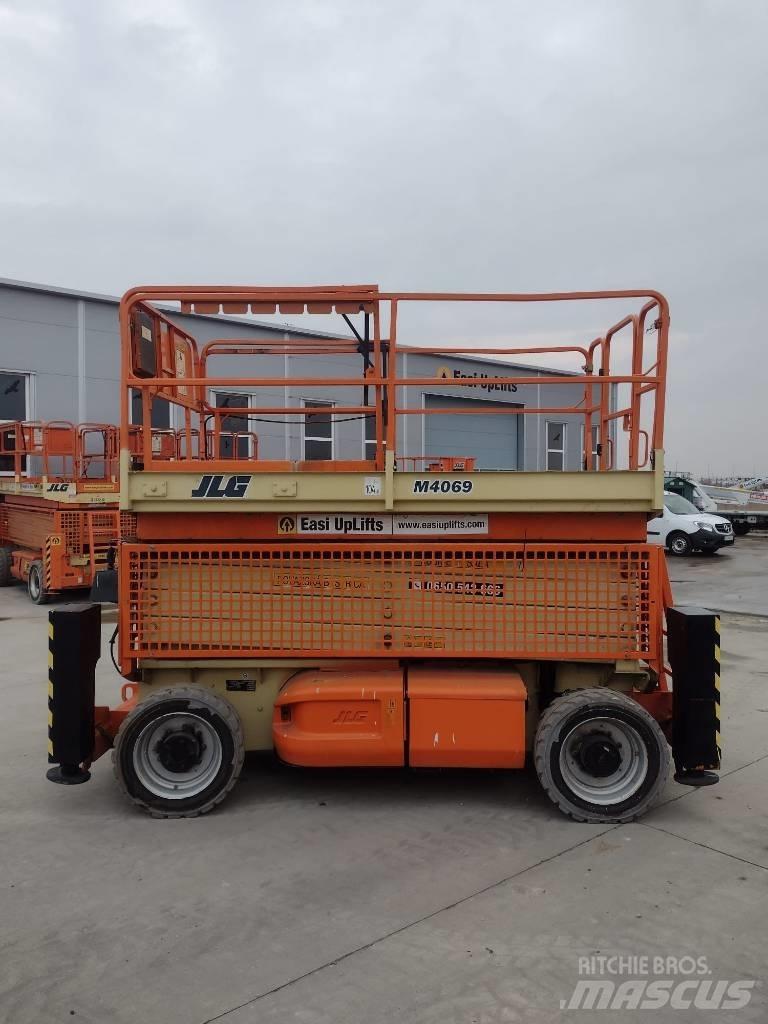 JLG M 4069 Makazaste platforme