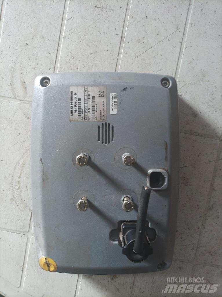Liebherr R 916 LC Elektronika