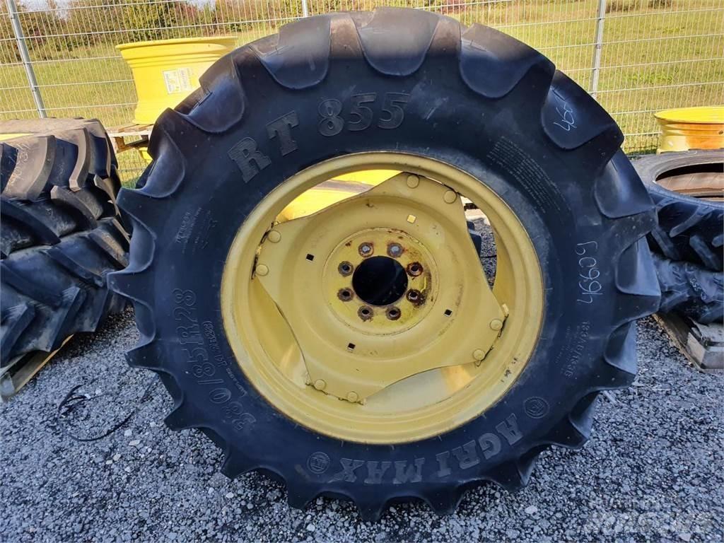 BKT 380/85R28 x2 Gume, točkovi i felne
