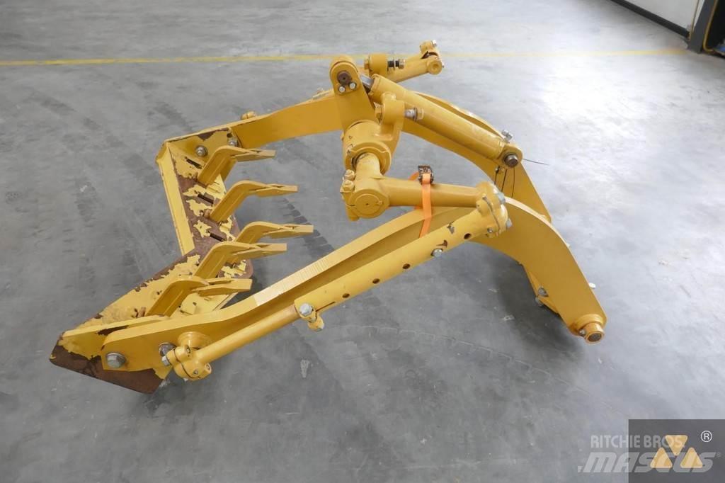 CAT 140M Scarifier Ostale komponente za građevinarstvo