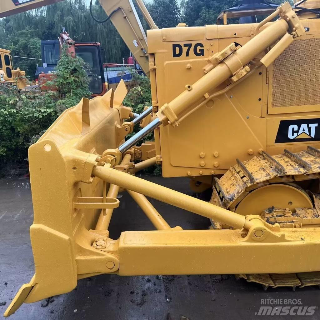 CAT D 7 R Buldožeri guseničari