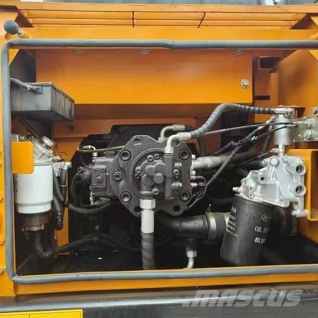 Sany SY215C Bageri guseničari