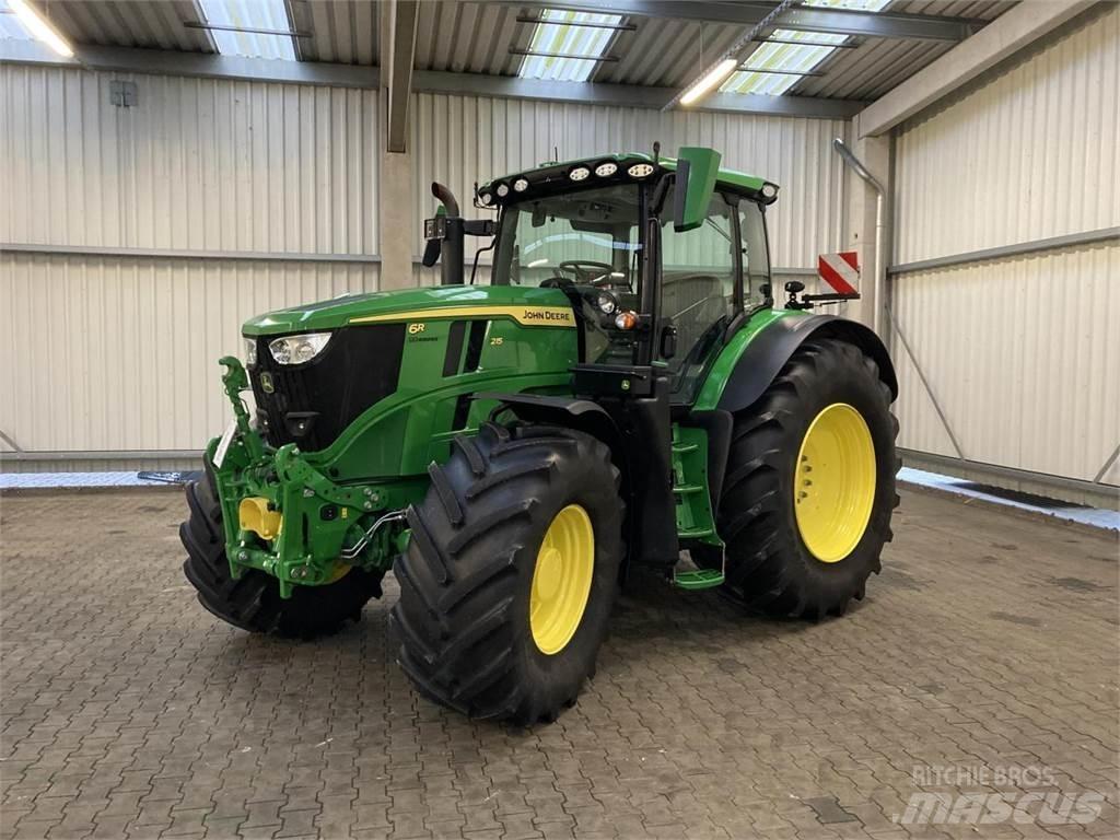 John Deere 6R 215 Traktori