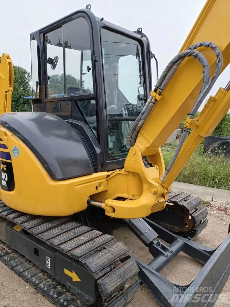 Komatsu PC 55 MR Bageri guseničari