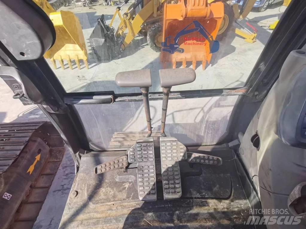 Hitachi ZX240-3 Bageri guseničari