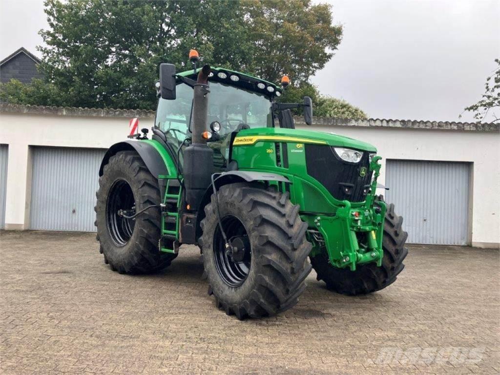 John Deere 6R 250 Traktori