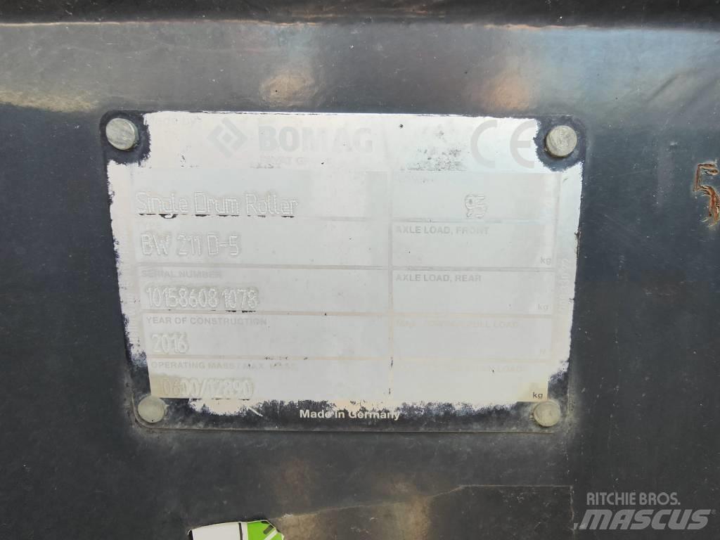 Bomag BW 211 D-50 Gumeni valjci na točkovima