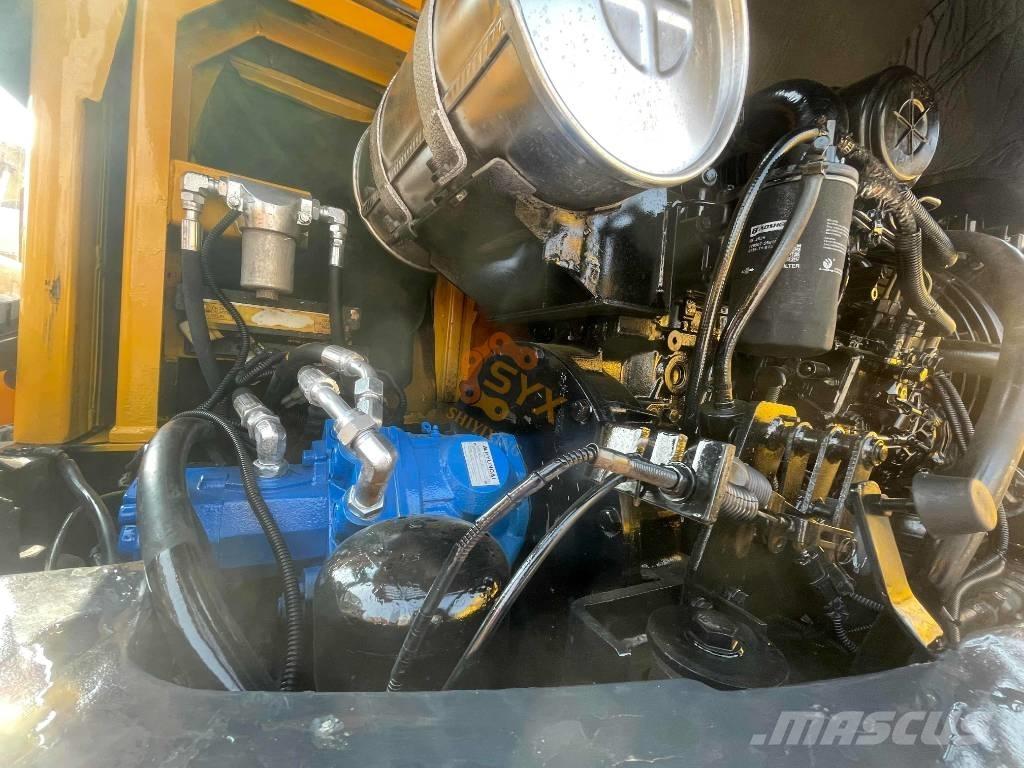 Hyundai 60w Bageri točkaši
