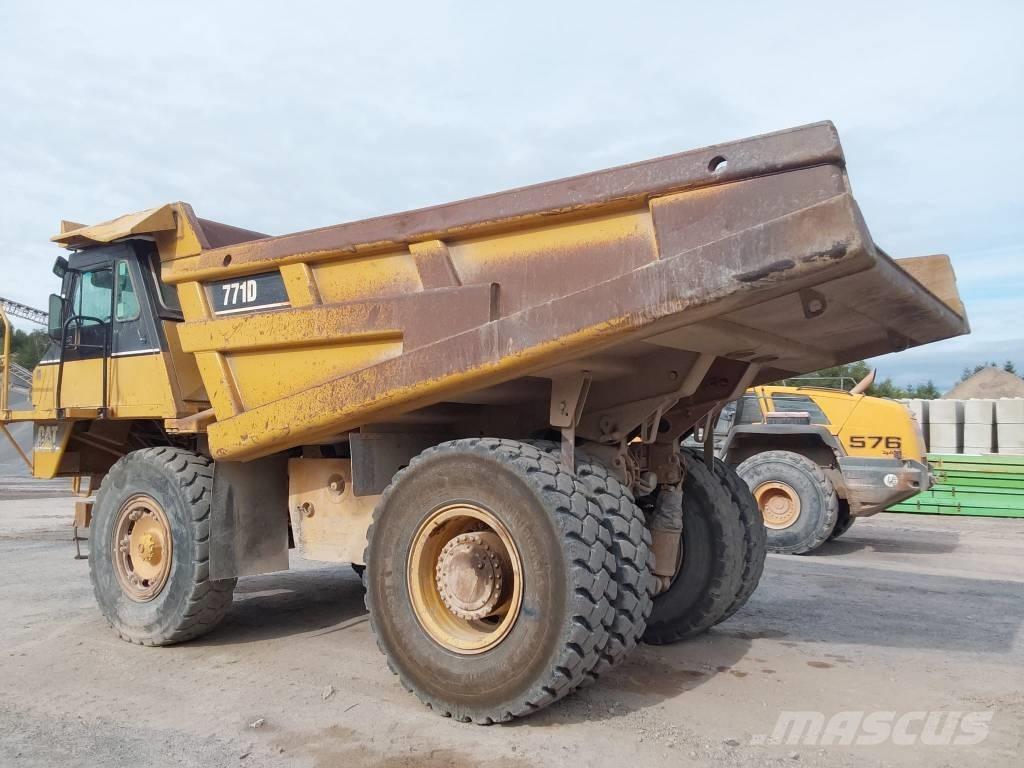 CAT 771 D Kruti damperi
