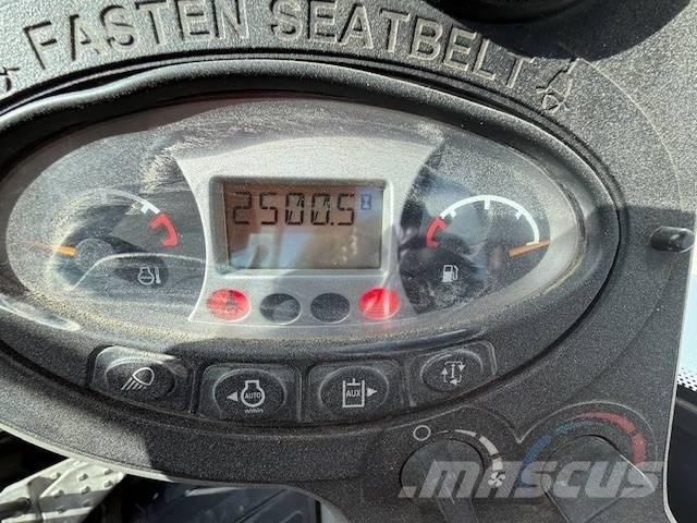 Bobcat E 35 Mini bageri < 7t