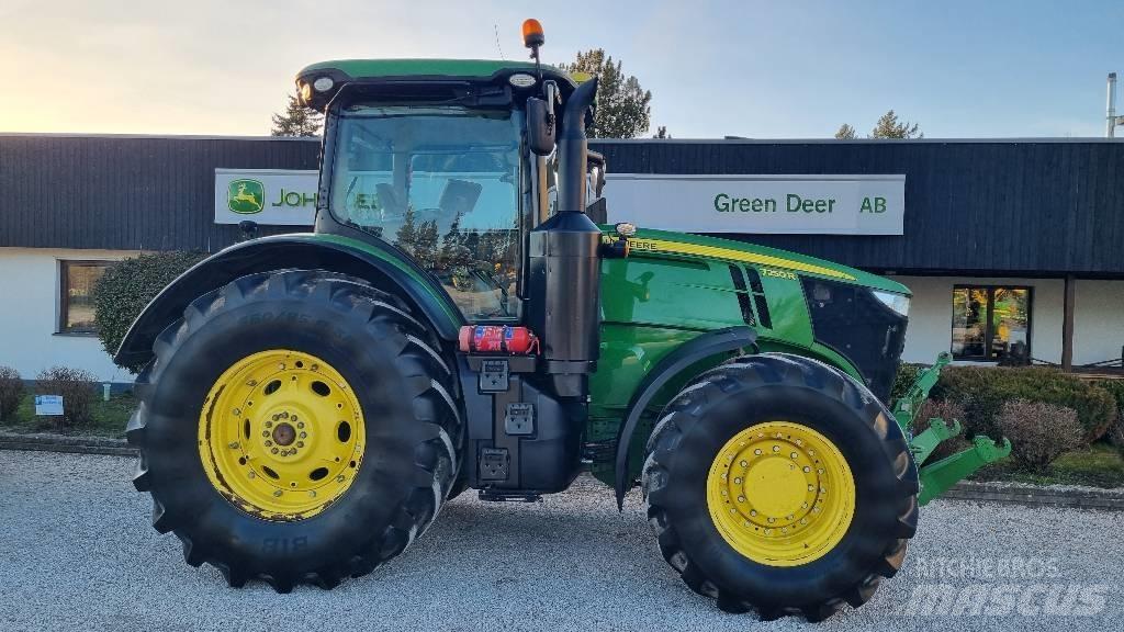 John Deere 7250R Traktori