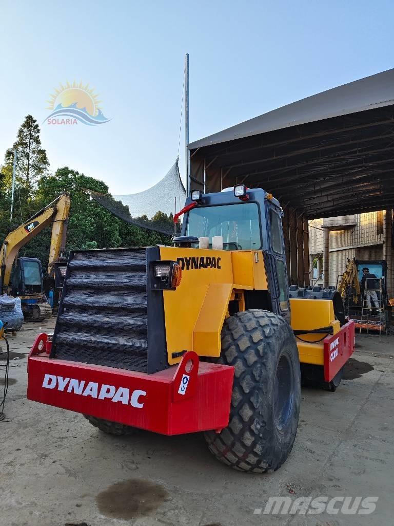 Dynapac CA 301 D Valjci sa jednim bubnjem