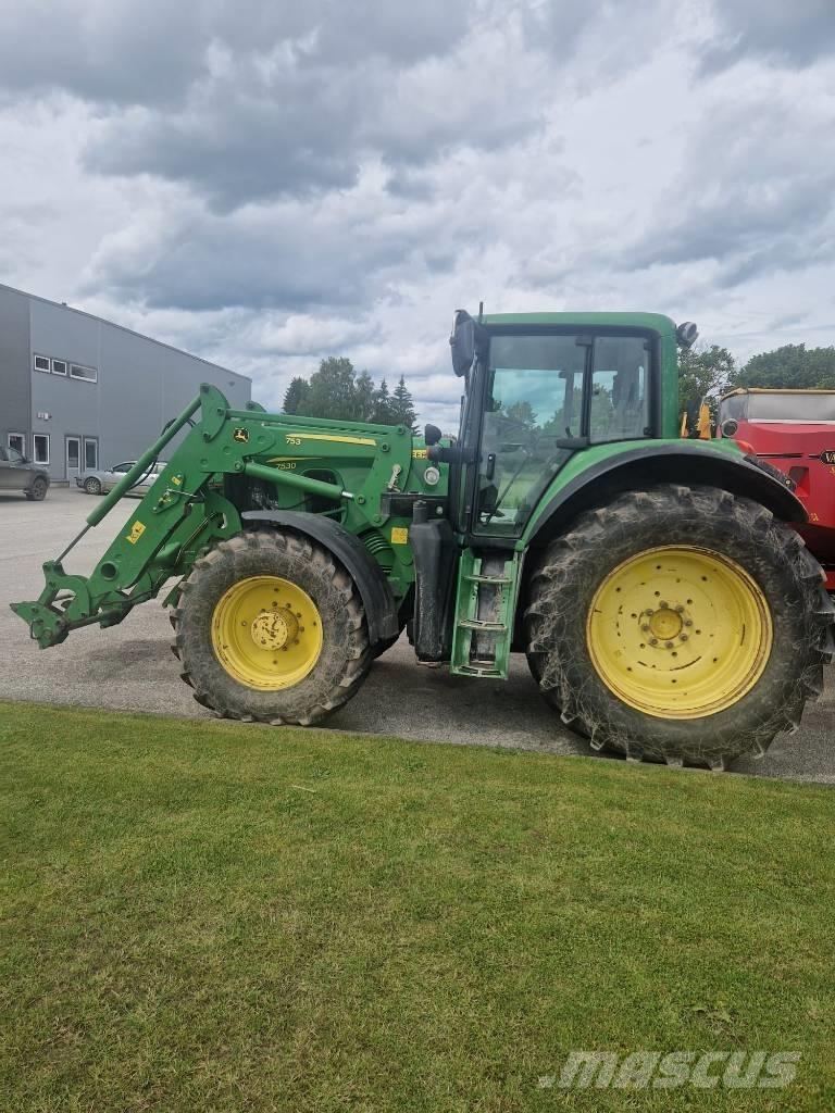 John Deere 7530 Traktori