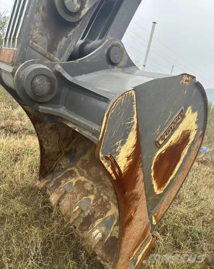 Volvo EC 380 Bageri guseničari