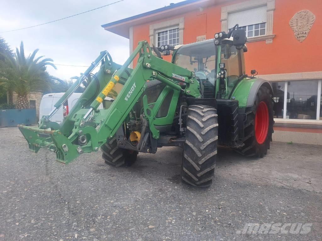 John Deere 6115 R Traktori