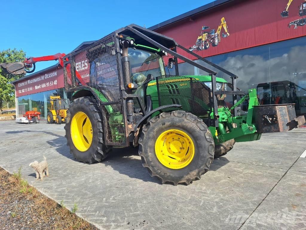 John Deere 6115 R Traktori