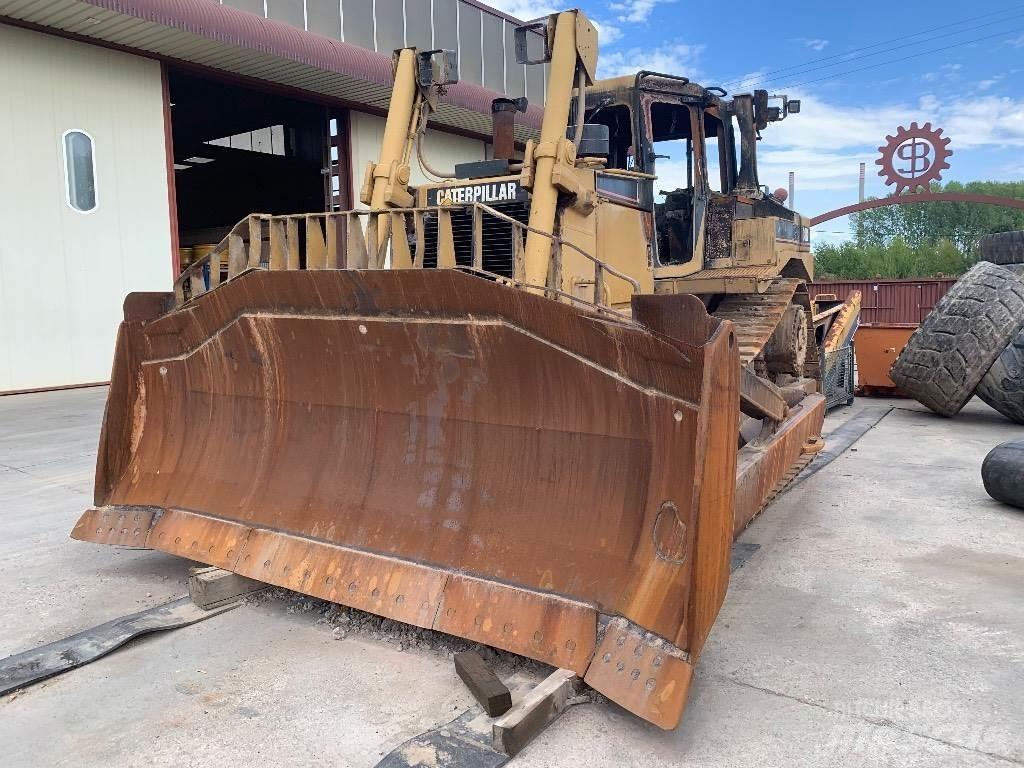 CAT D 8 R II Buldožeri guseničari