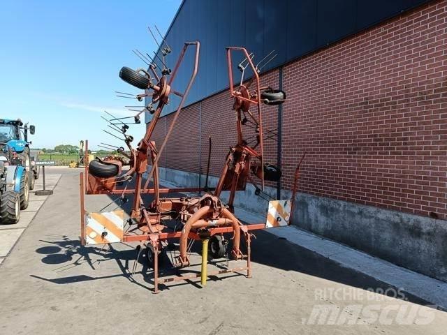 Kuhn GF6301 MH Okretači i sakupljači sena